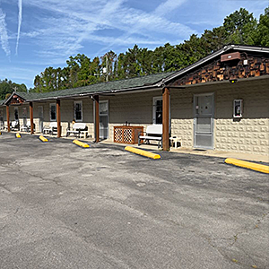 Motel Rooms at Dock's Motel in Townsend TN