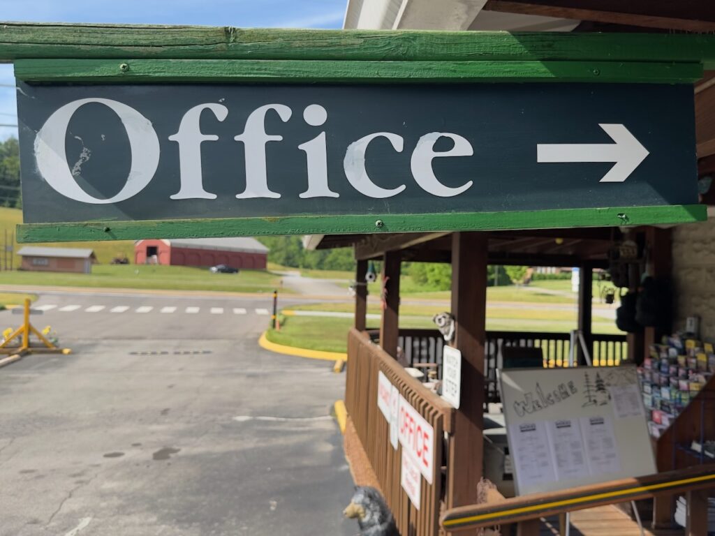 Office sign at Dock's Motel in Townsend TN