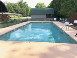 Swimming pool at Dock's On The River