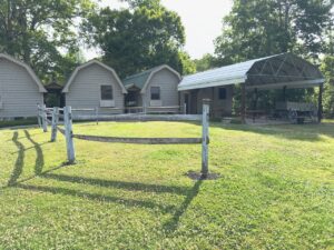 grassy area and pavilion at Dock's Motel