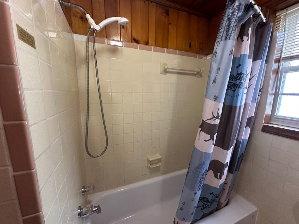 shower of room 6 at Dock's motel showing tub/shower combination